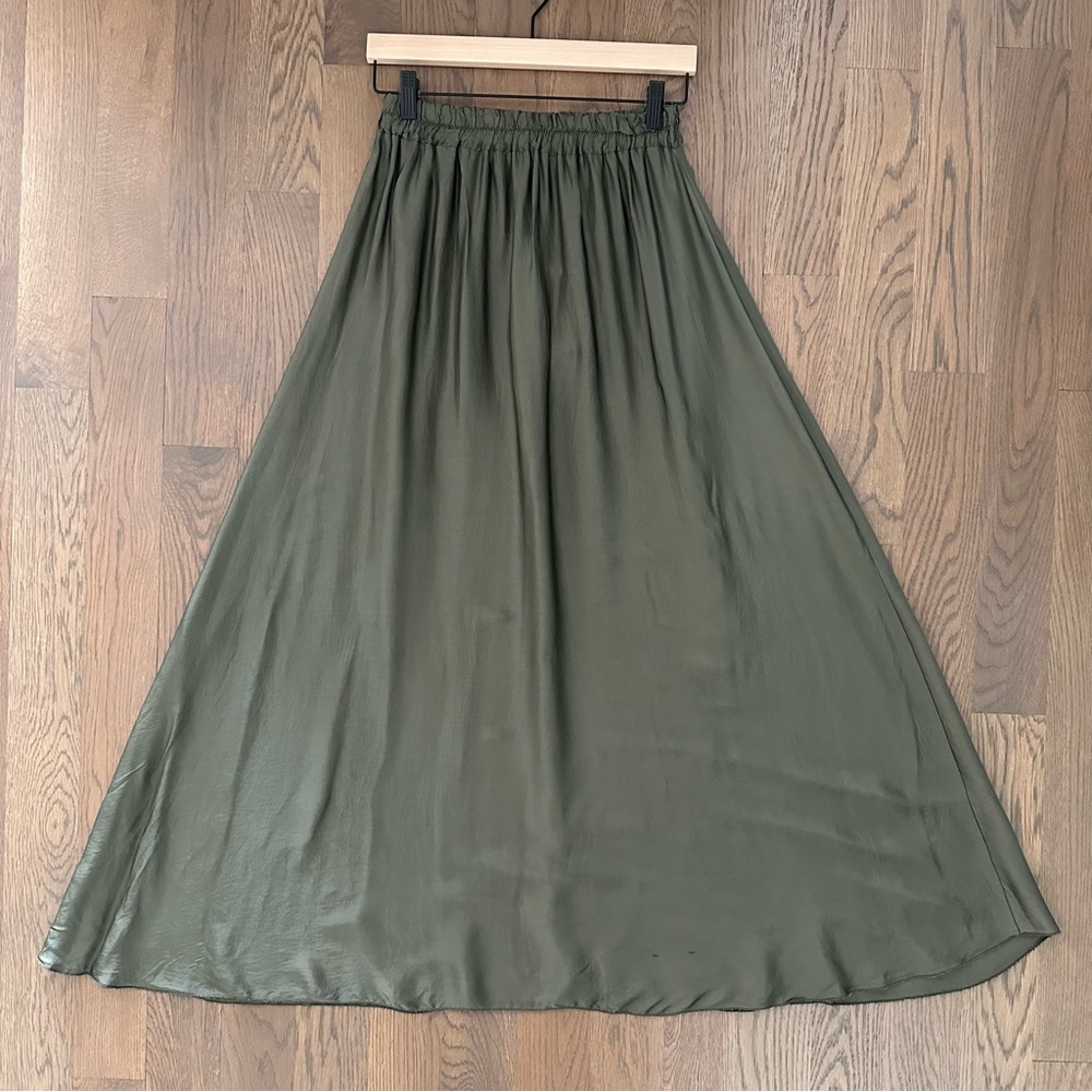 NWT Made in Italy Satin Silk Blend Maxi Skirt in Dusty Olive Green Medium